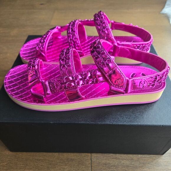 Chanel Pink sandals shoes size 40 New - Picture 1 of 13